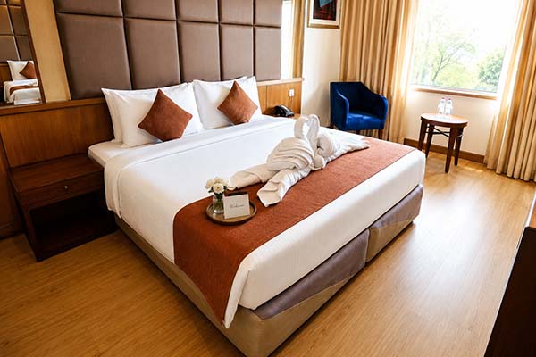 Executive Room (3)